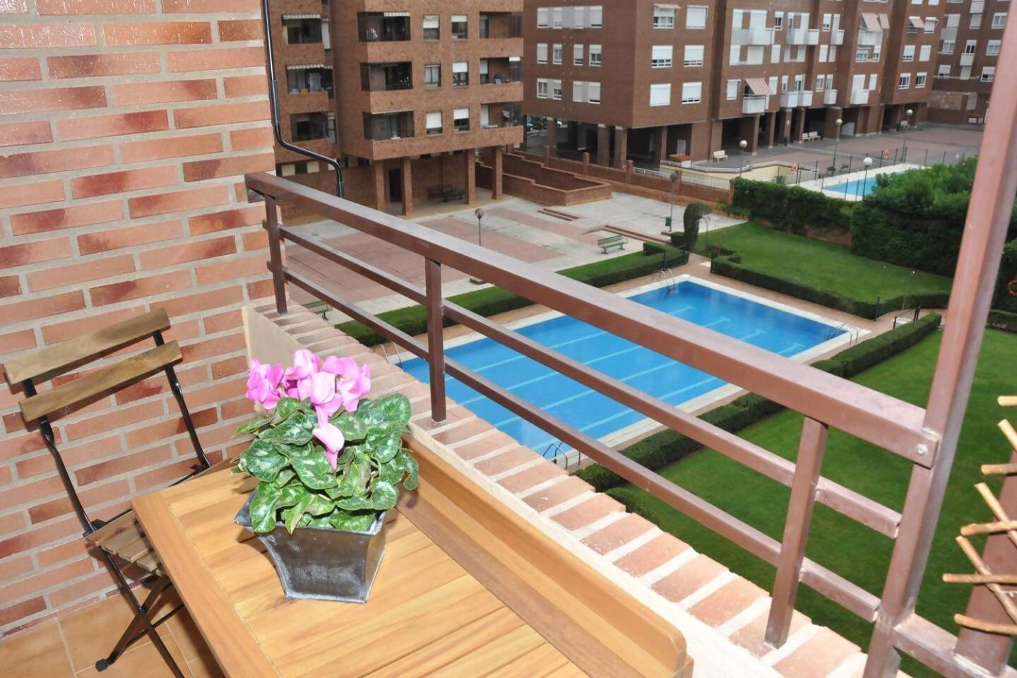 Apto La Estambrera I I Wifi Y Aire Acondicionado 로그로노 외부 사진